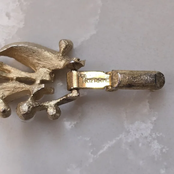 Crown Trifari Pearl & Crystal Bracelet 1950s Vintage Jewelry Floral - Picture 2 of 11